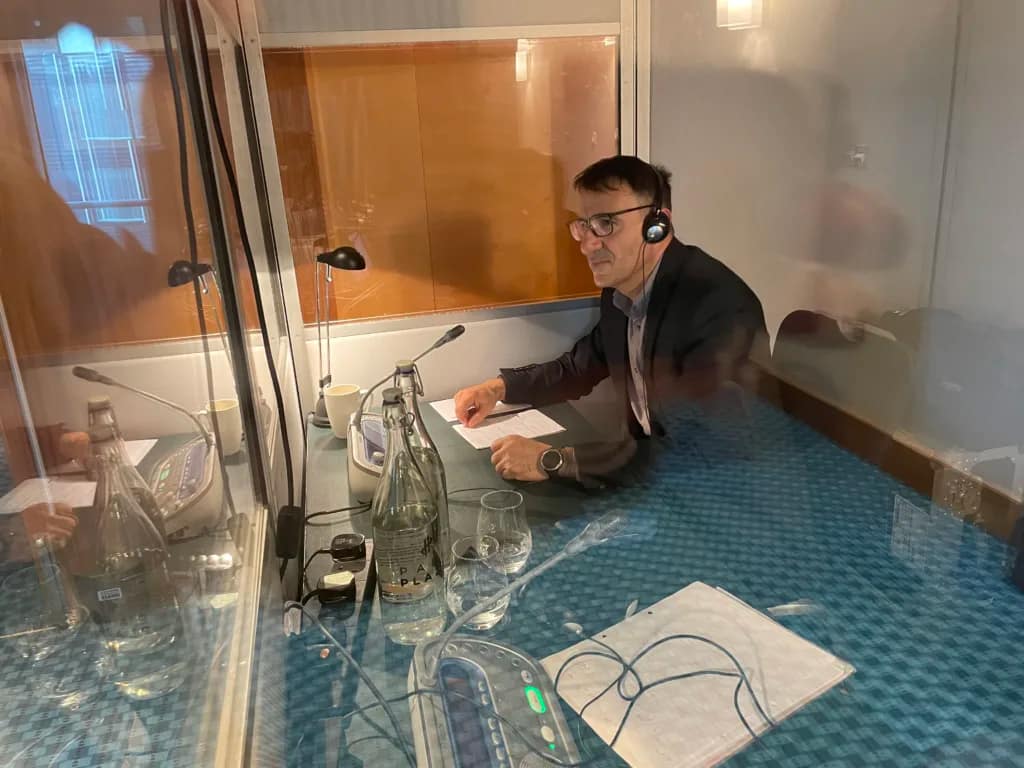 English-Kurdish-Bahdini-Conference-Interpreter