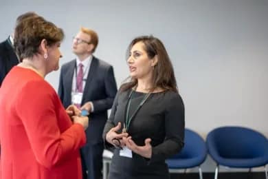 English-Persian-Conference-Interpreter-London