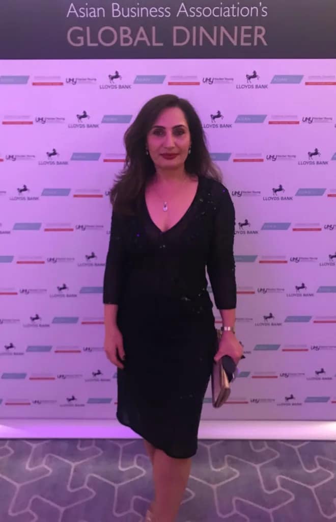 English-Persian-Farsi-Conference-Interpreter-in-London